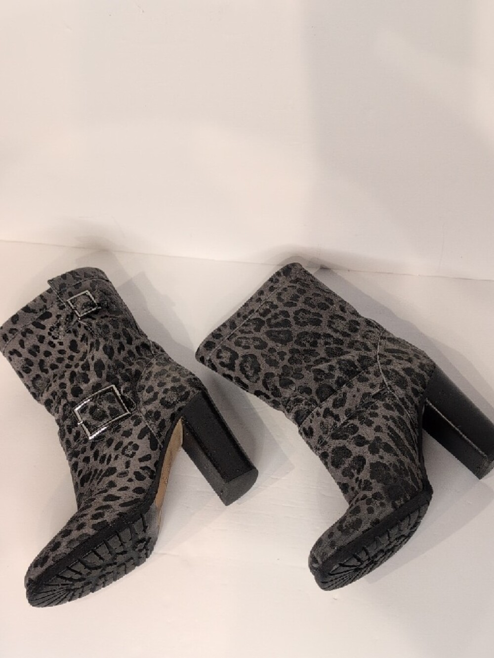 Jimmy Choo Gray Leopard-Print Mid-Calf Heeled Boots Size 36.5 - Picture 9 of 15